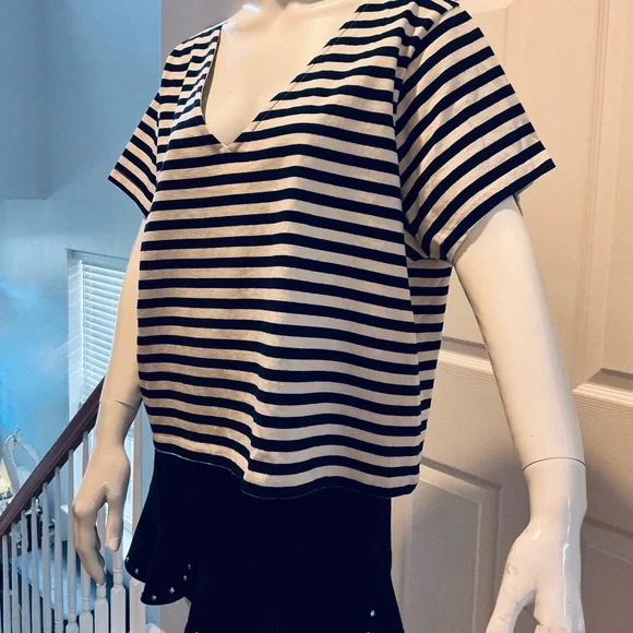 Madewell NWT Navy and White Striped V-Neck Cropped Top  SZ XXL Nautical  Relaxed - Picture 6 of 12